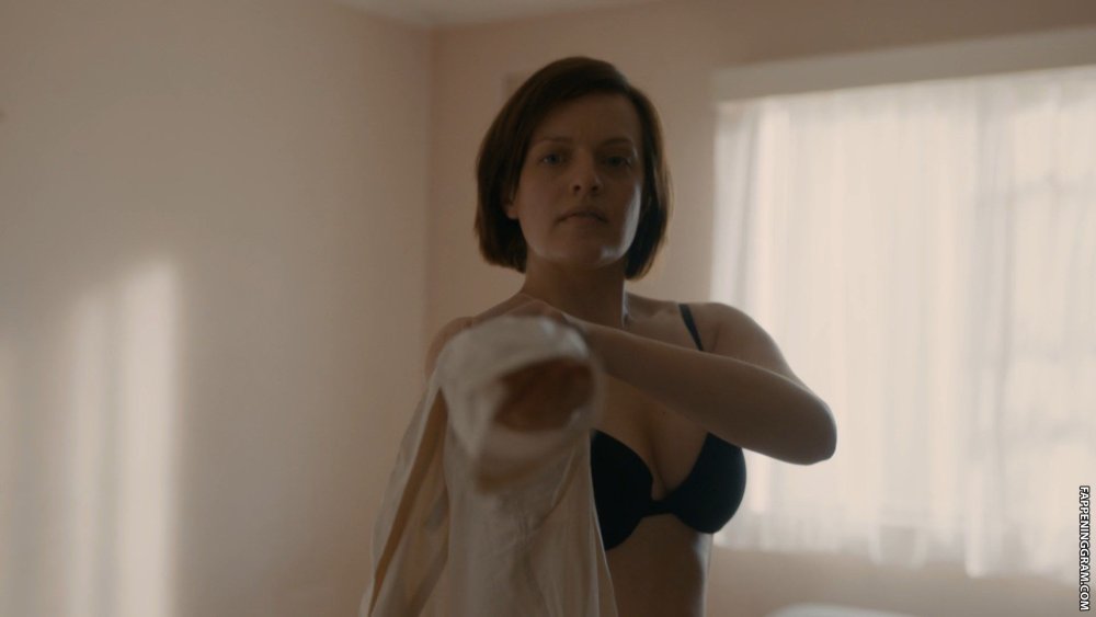 Elizabeth Moss Square Naked