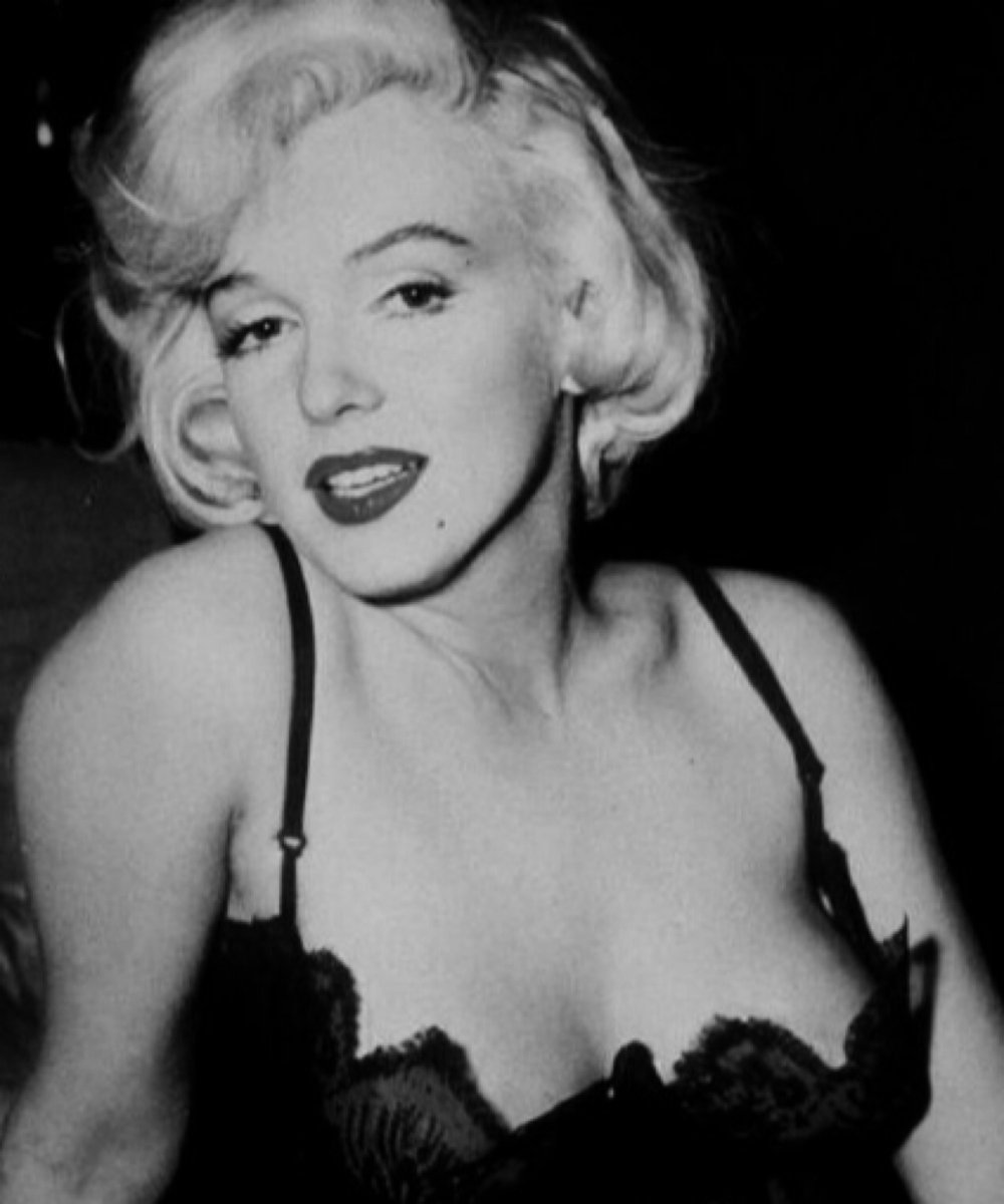 Marilyn Monroe in a bra