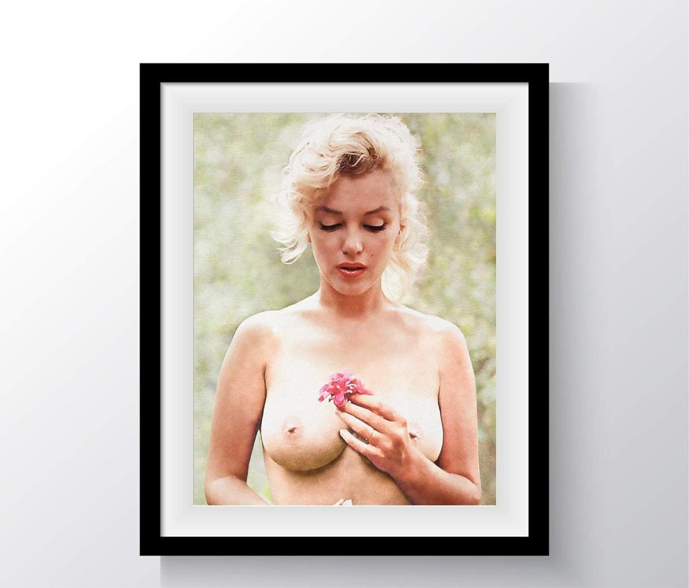 Marilyn Monroe Topless