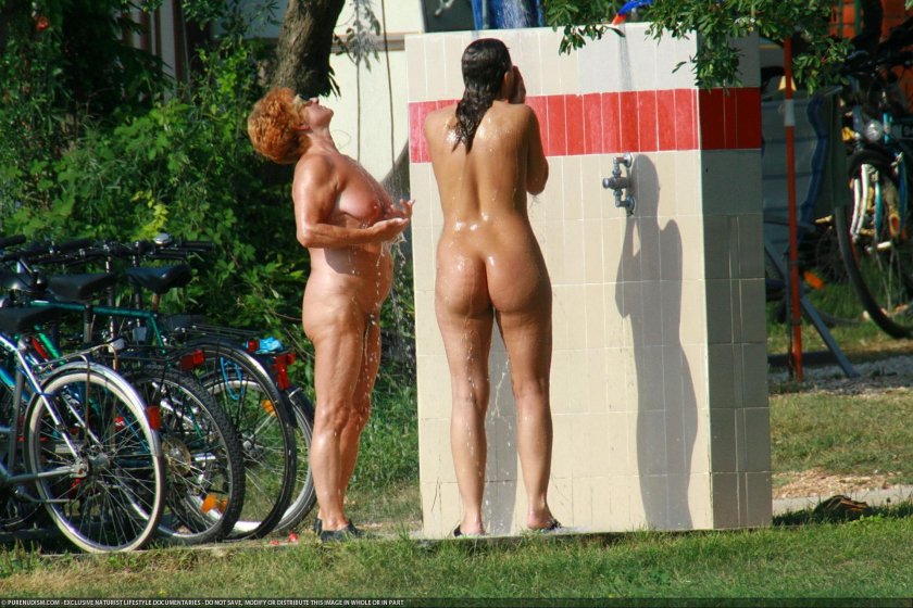 Bikini bridge topless private