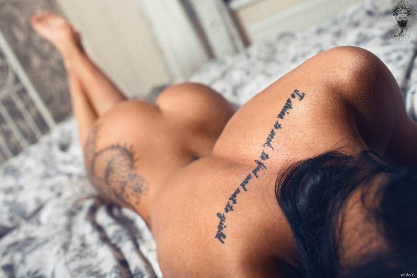 Porn actress with tattoos