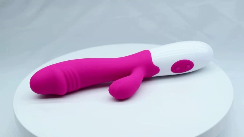 Vibrator masturbation