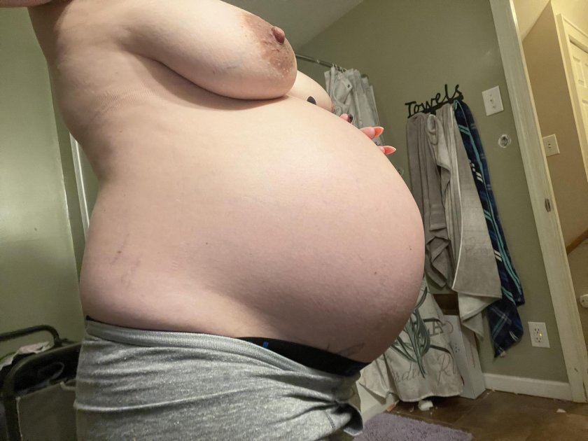 A pregnant woman with big belly