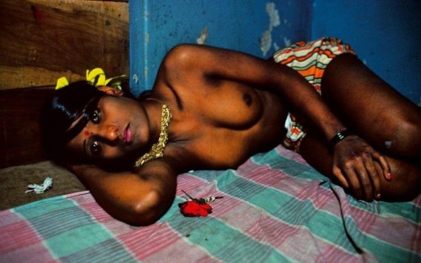 Naked girls from Bangladesh