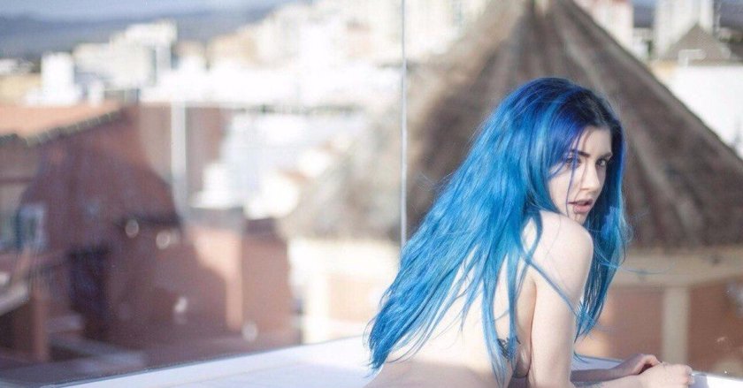 Girl with blue hair nude