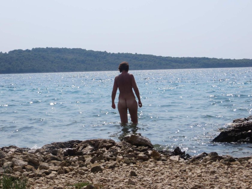 Nudist beaches