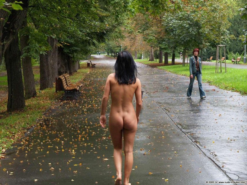 Walks naked along the street