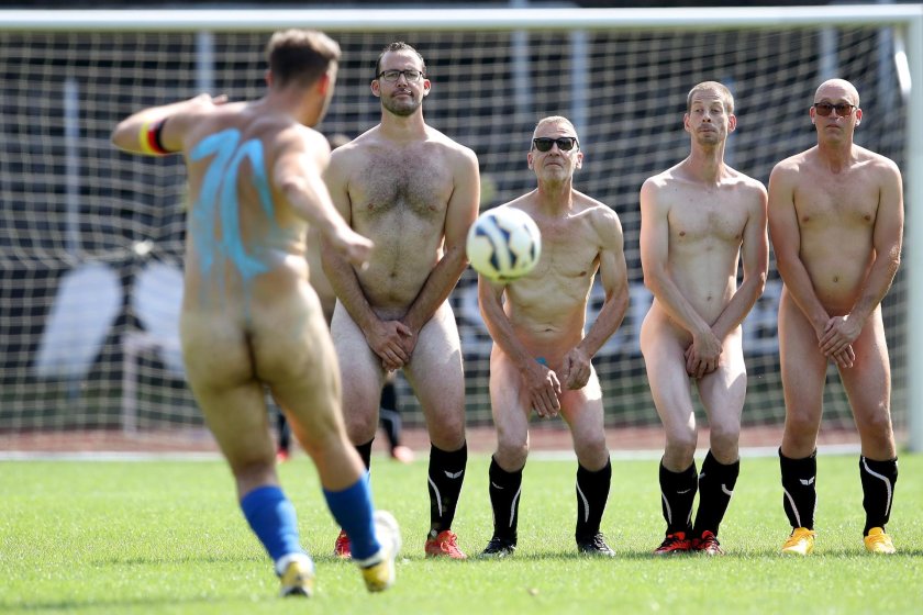 Fully naked football players
