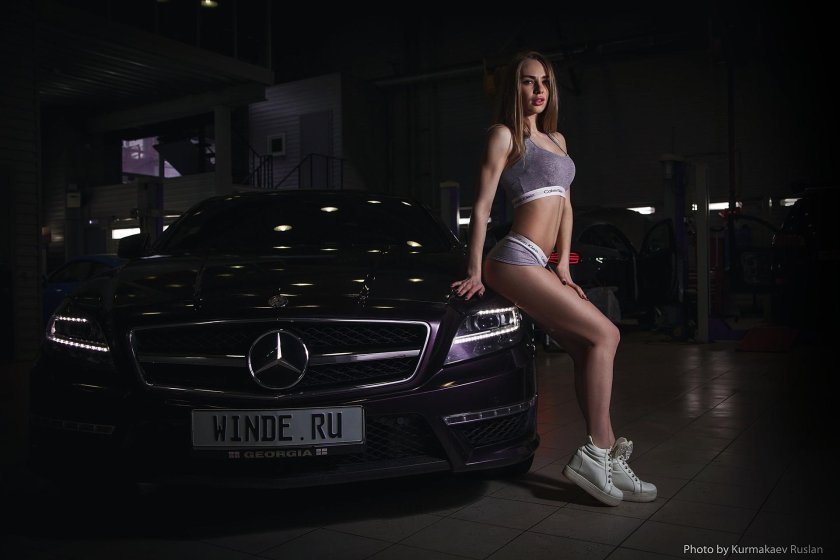 Mercedes CLS AMG and Girls