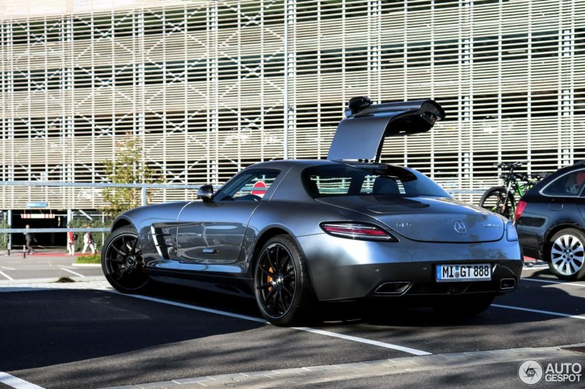 Mercedes sls amg gt