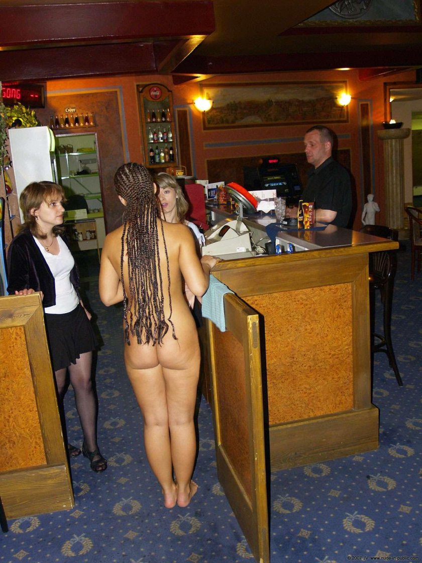 Santiago de Chile Cafe on legs