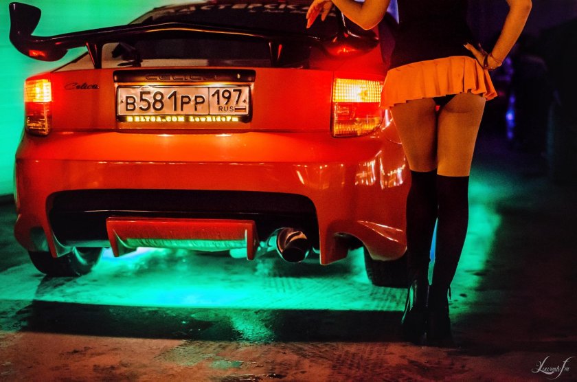 Beautiful girls and cars