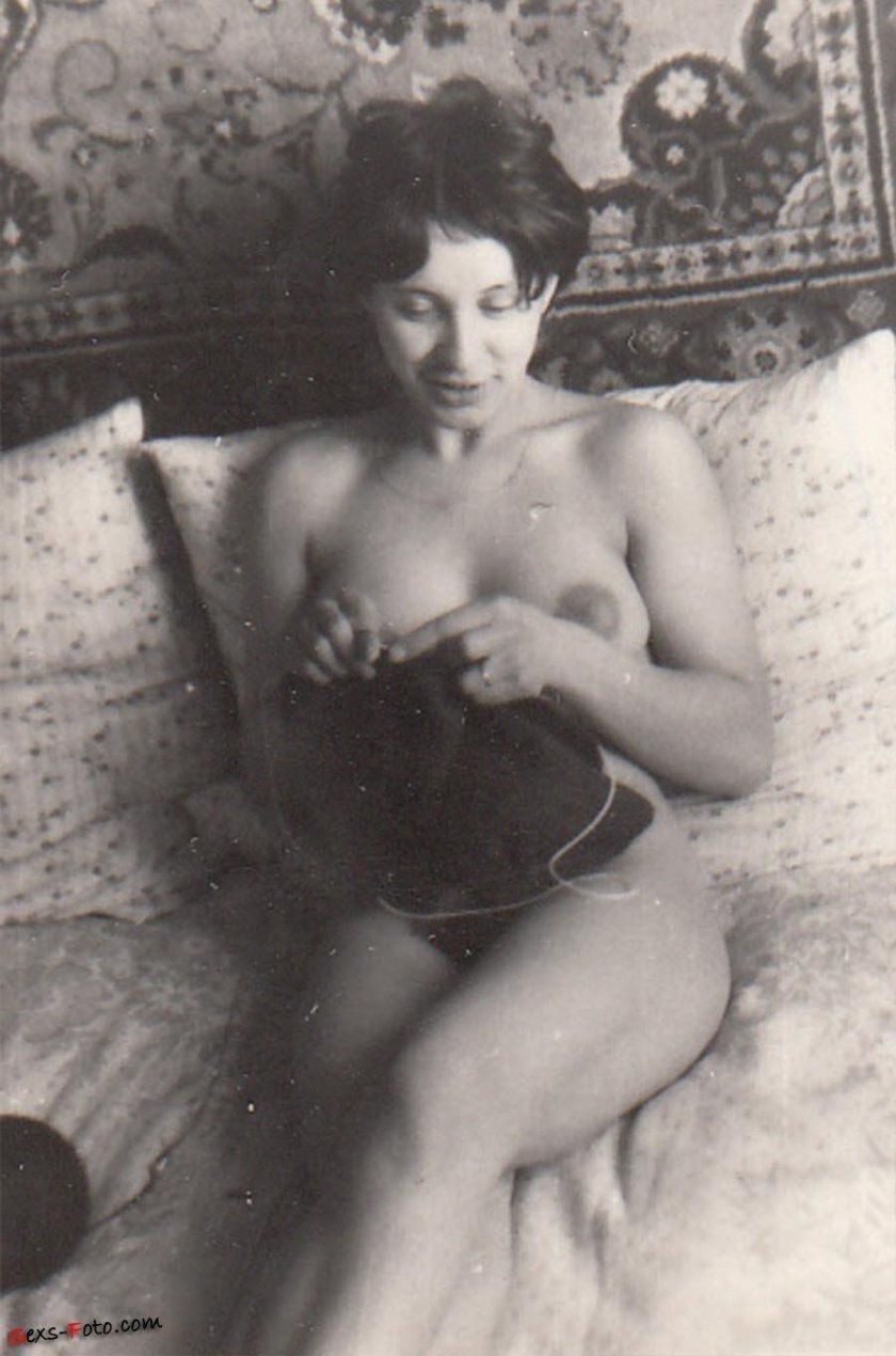 Naked Soviet women