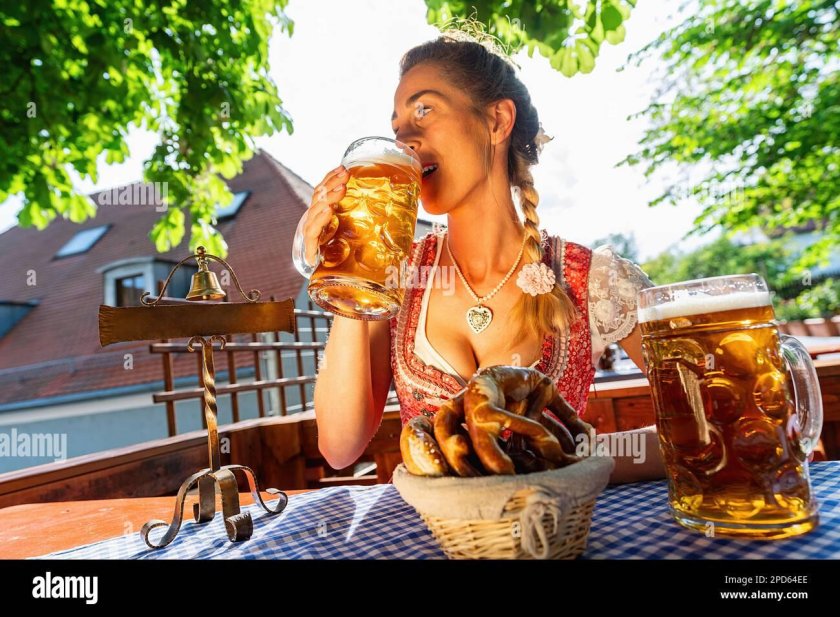 Bavar girl with beer
