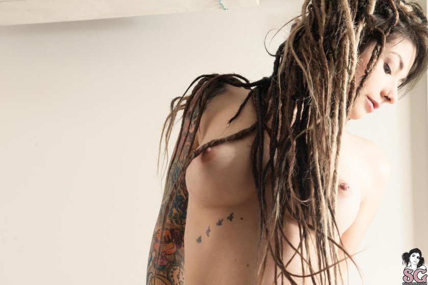 Female dreadlocks