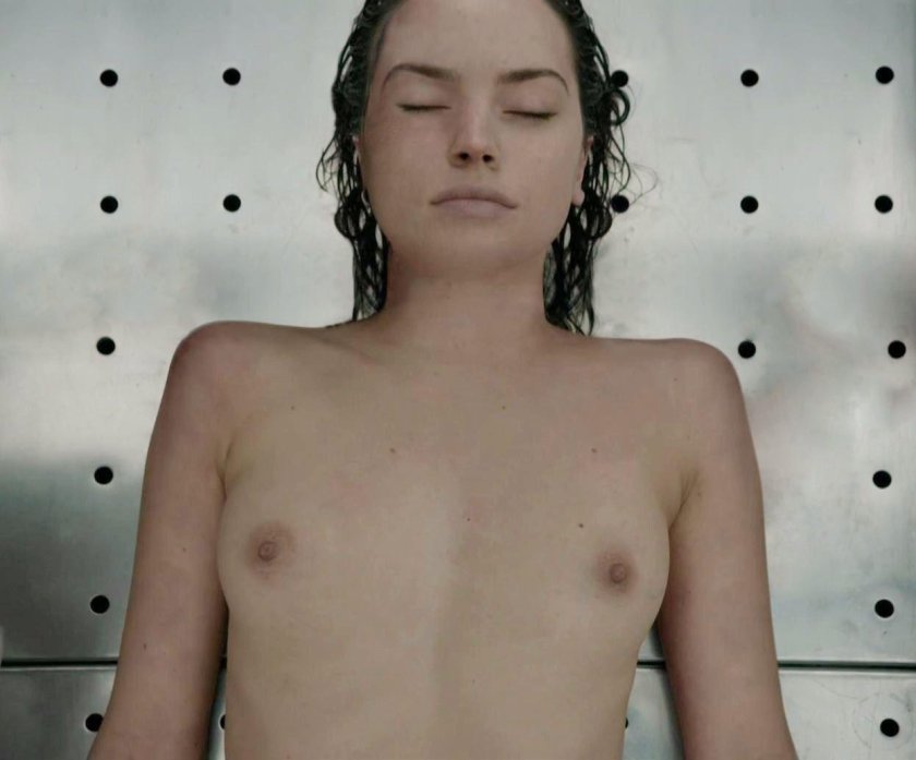 Naked Daisy Ridley