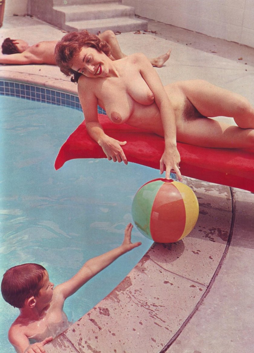 Naked basin family Retro