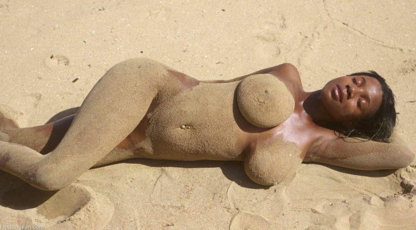 Breasts of sand
