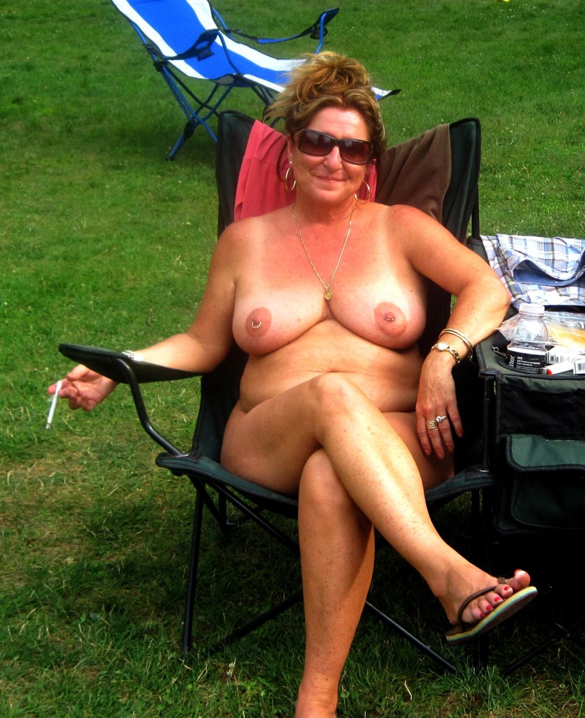 Mature nudists