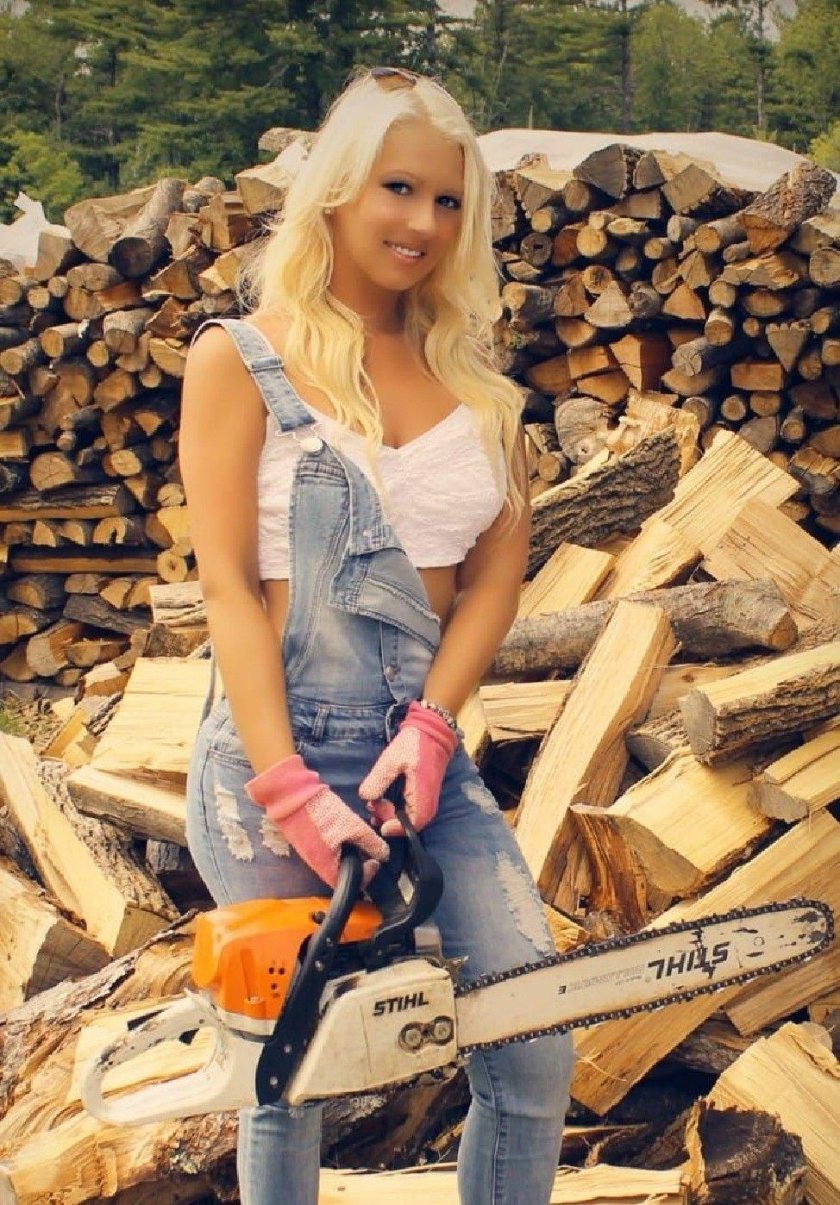 Limella with a chainsaw