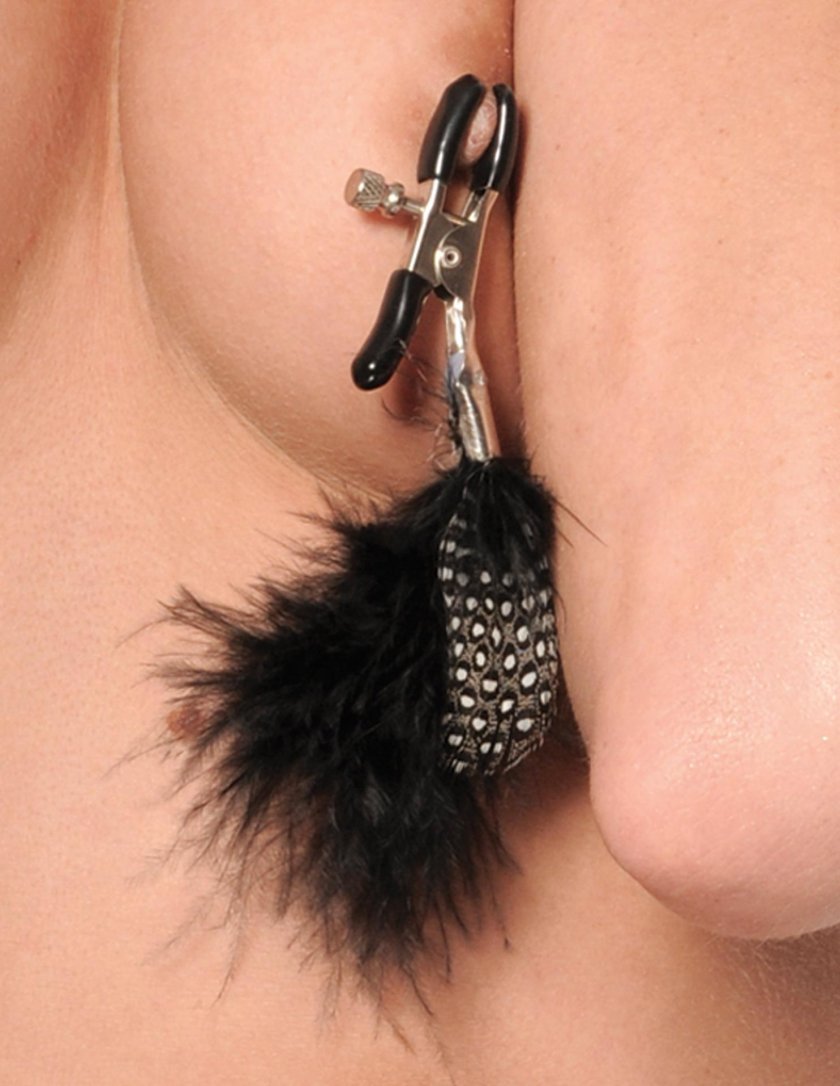Clamps on the nipples with feathers Feather Nipple