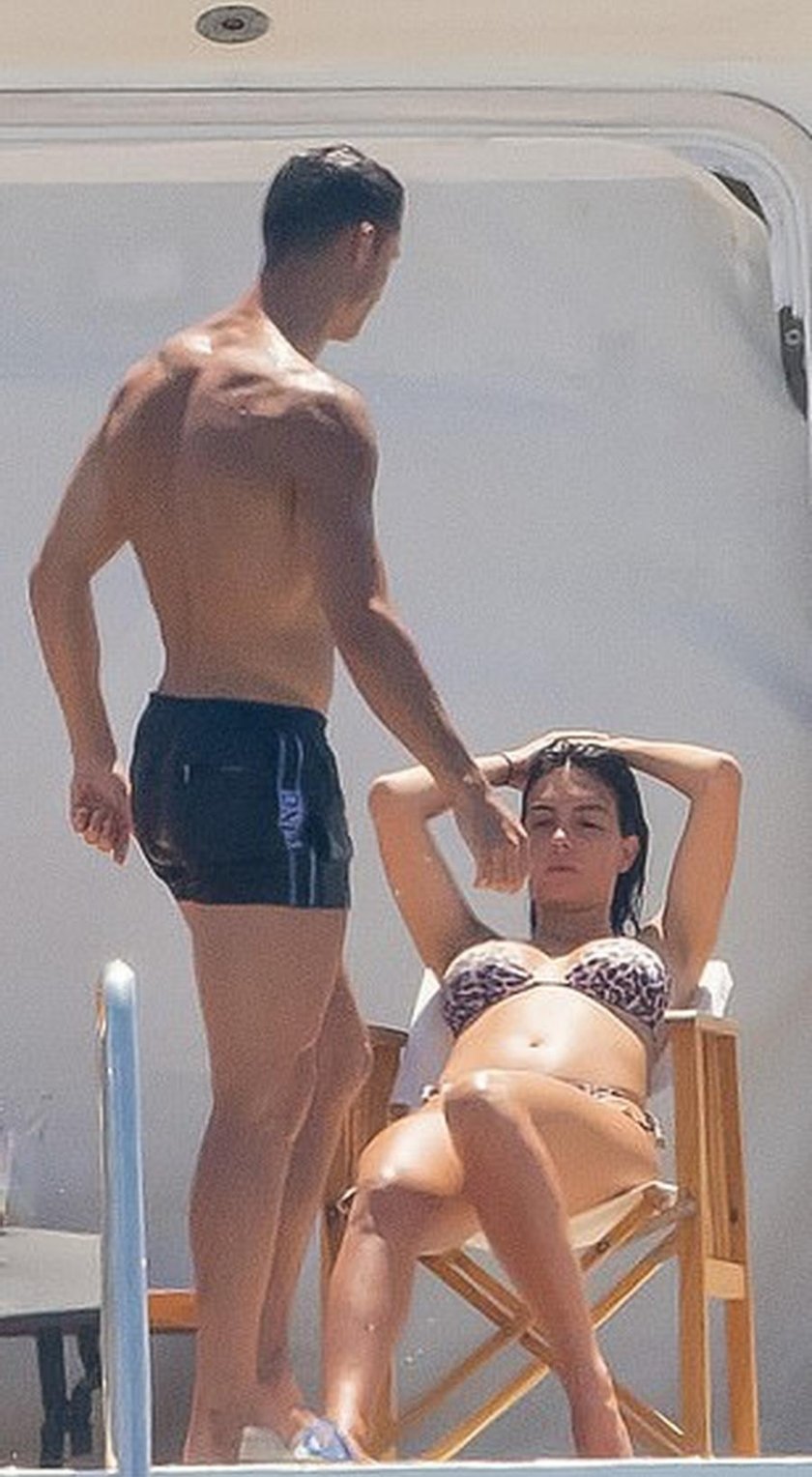 Wife Cristiano Ronaldo Naked