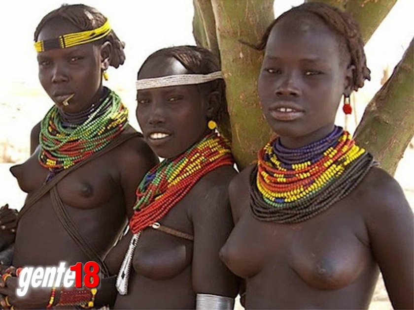 Women of African tribes