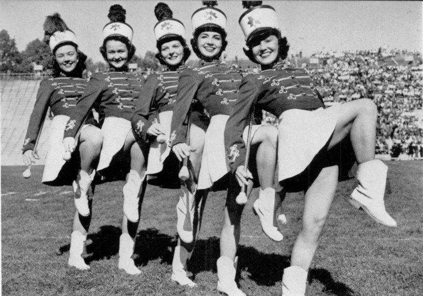 Girls of the Majority Retro