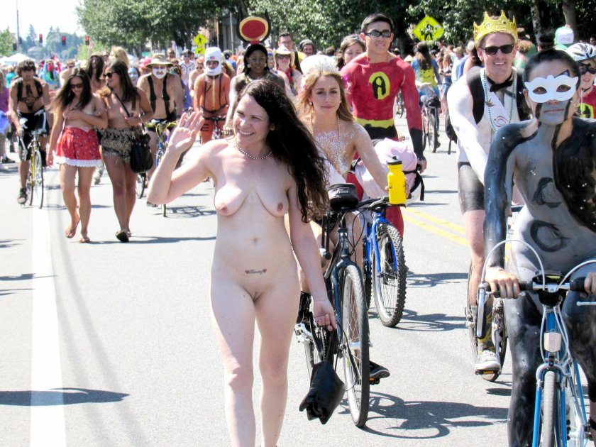 Helen smith various wnbr world naked bike