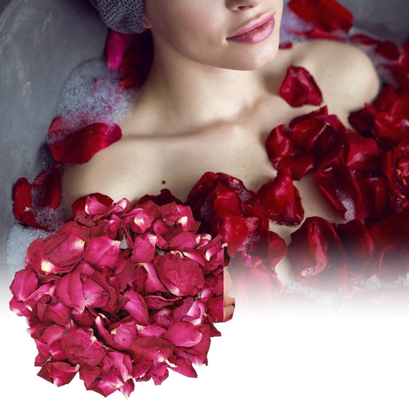 Bath with rose petals