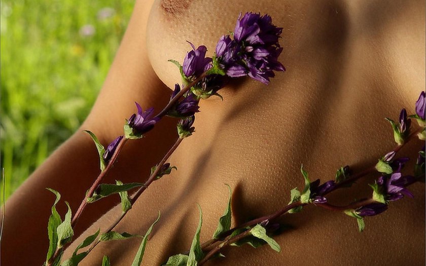 Erotic photo shoot in colors