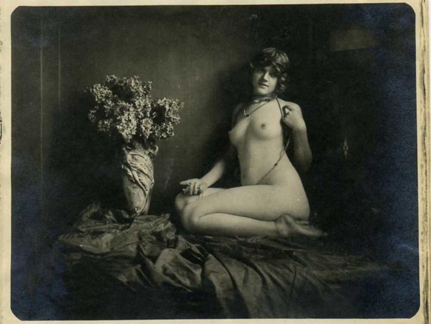 Naked women of the last century