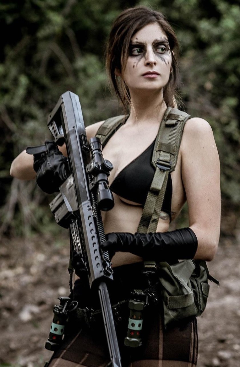 Girl sniper cosplay