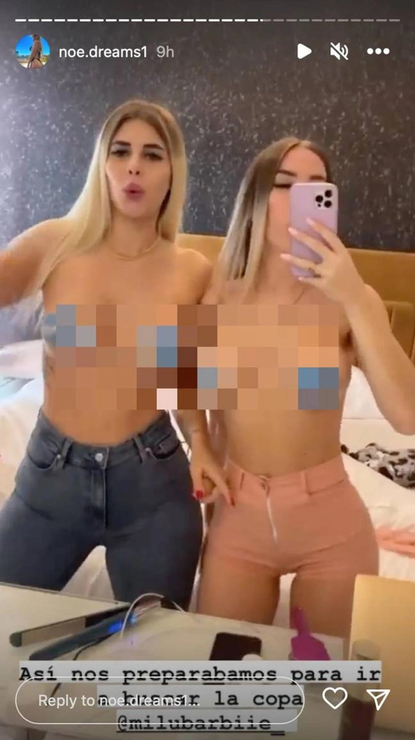 Naked Argentine fans