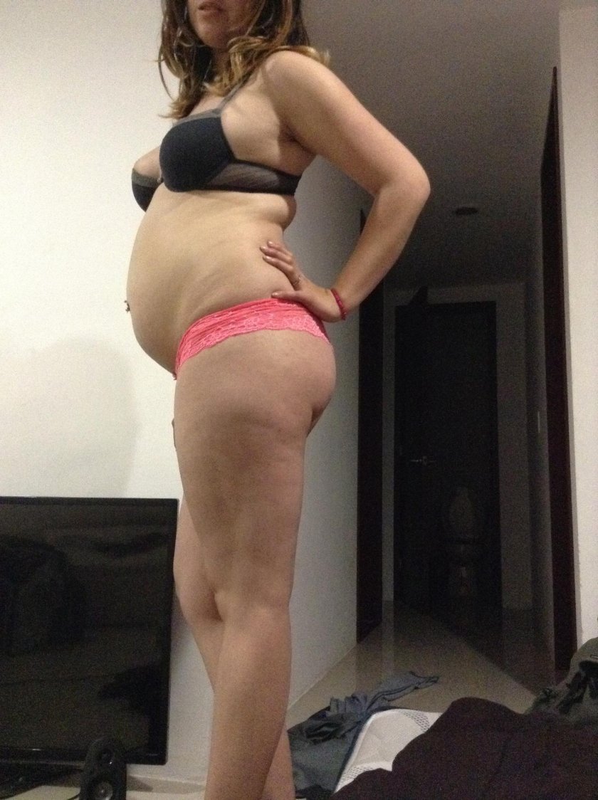 Belly at the week of pregnancy