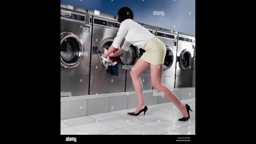 Mom got stuck in the washing machine