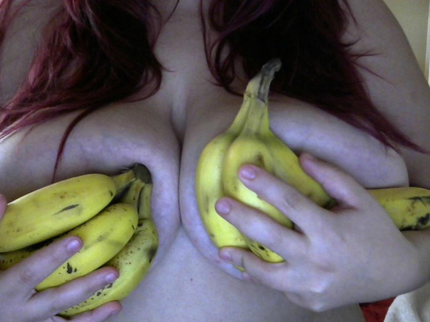 Tits bananas