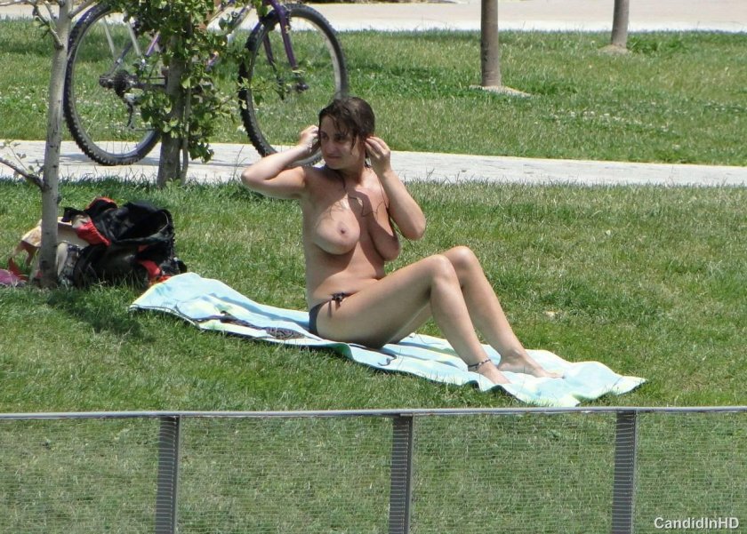 Naked sunbathing in parks