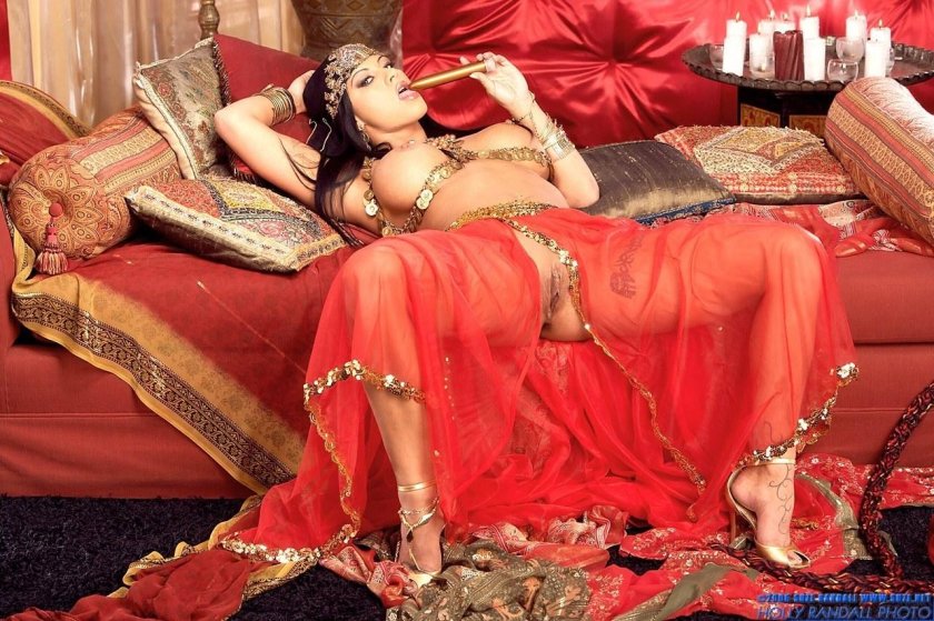 Naked oriental beauties