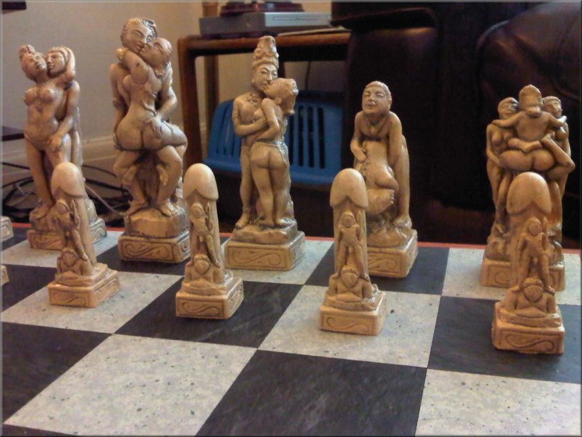 Erotic chess