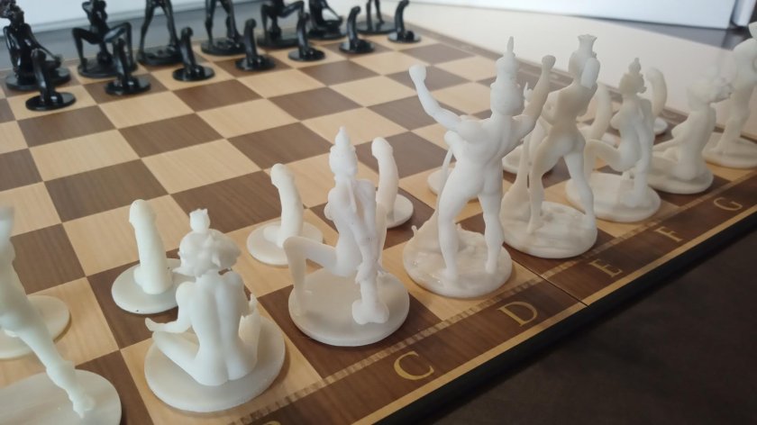 Figures in chess