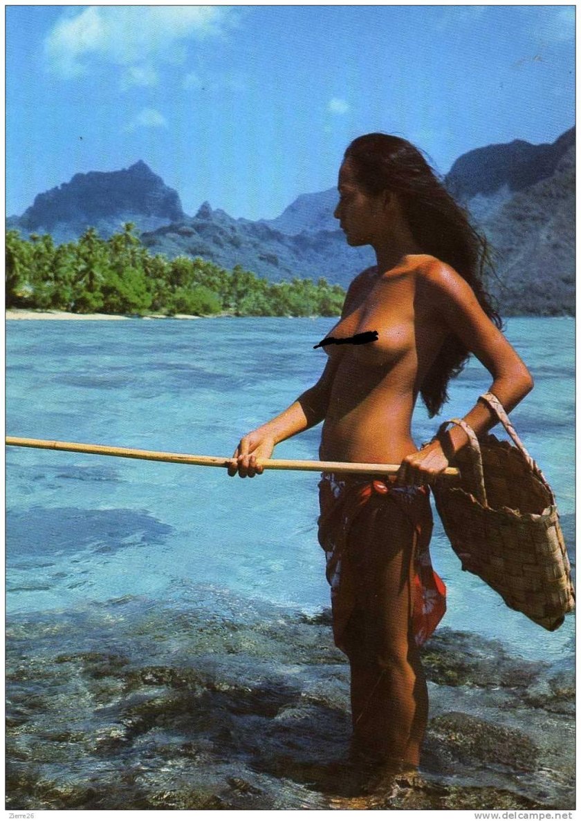 Polynesian women naked