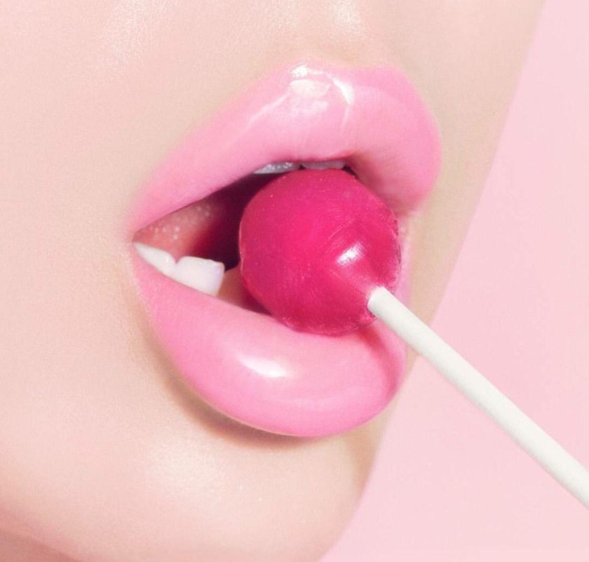 Lips without chupachups