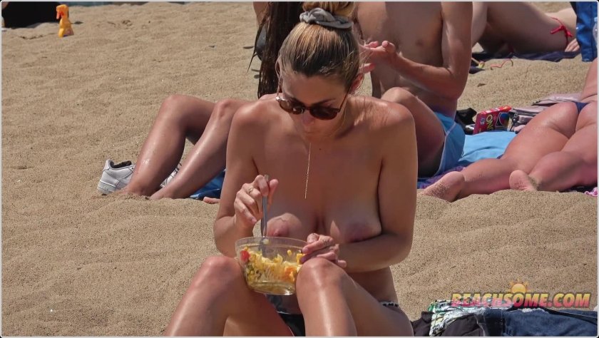 Beautiful girls on Nudium beaches