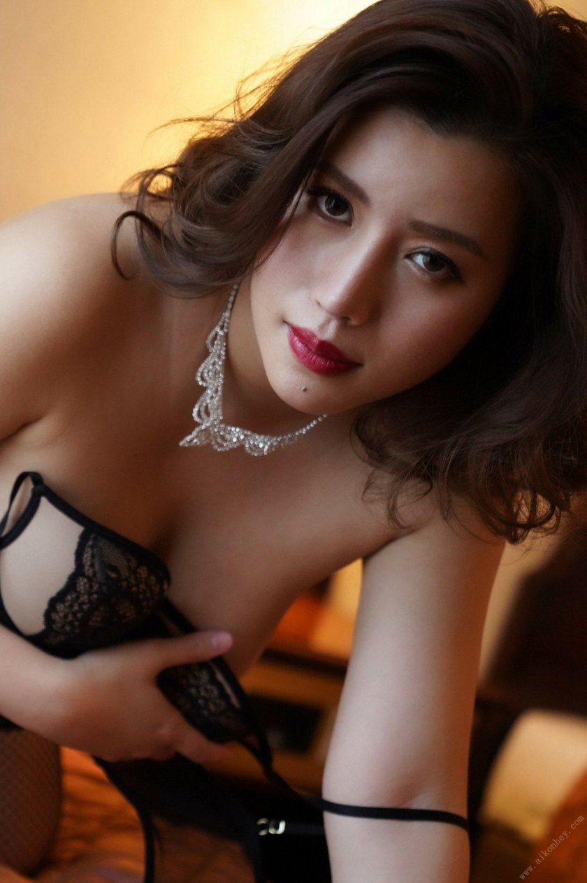 Asian model