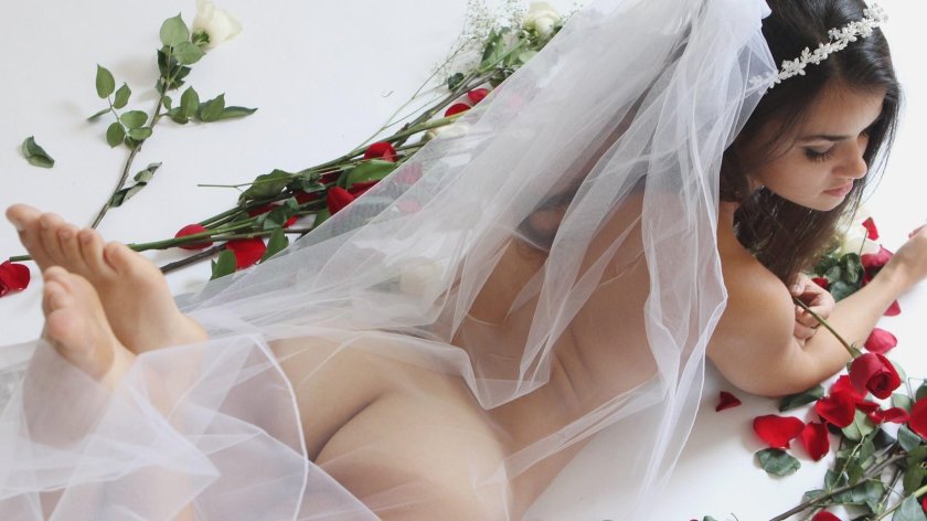 Erotic bride