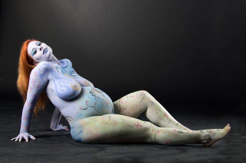 Women Naked Pregnant D