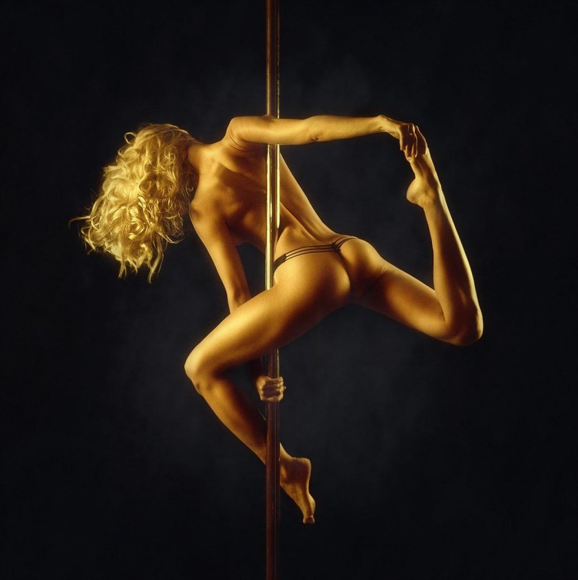 Erotic dancing on pole