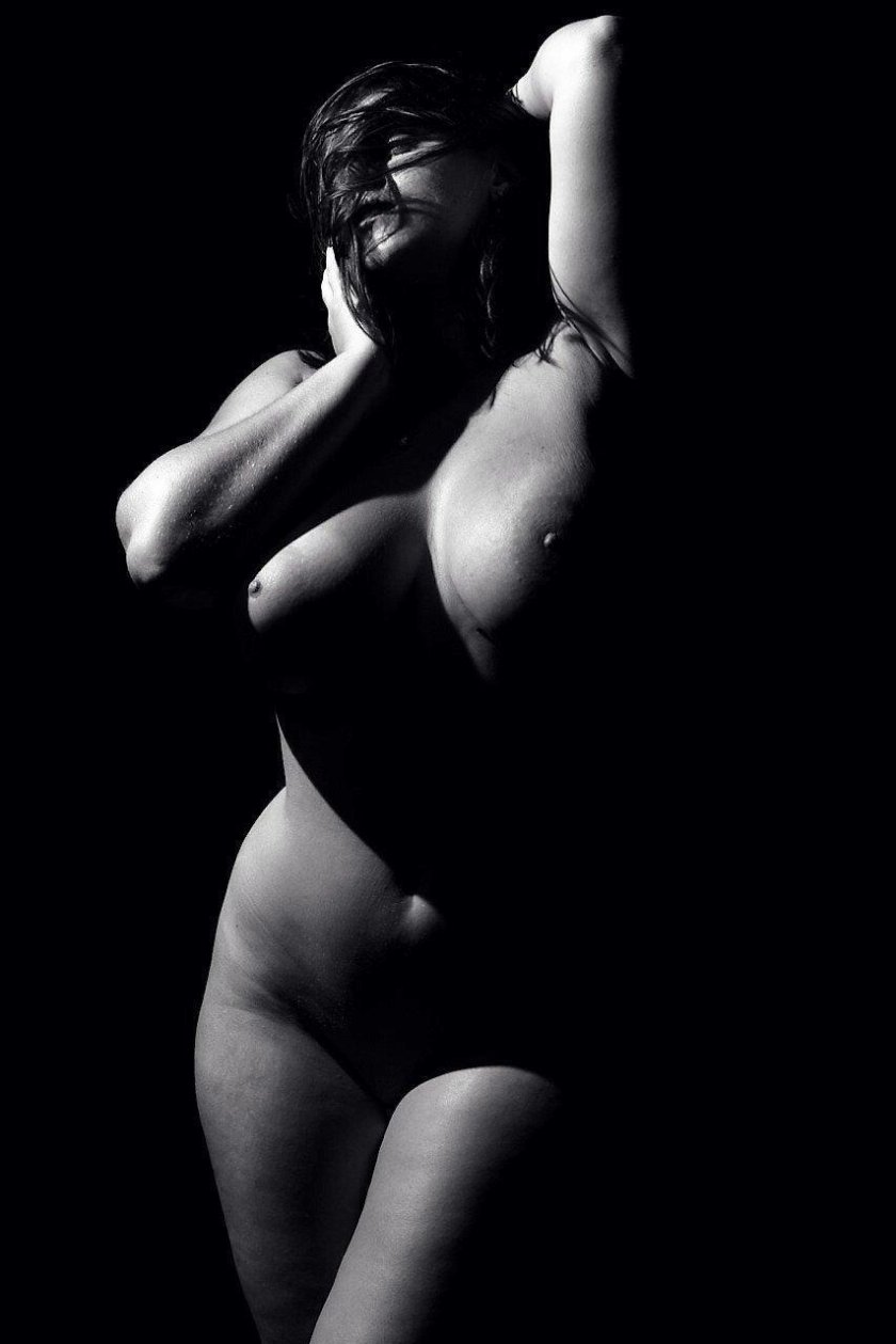 Beautiful full women nude