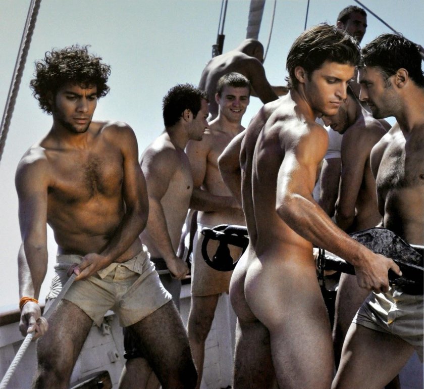 Naked guys in French films